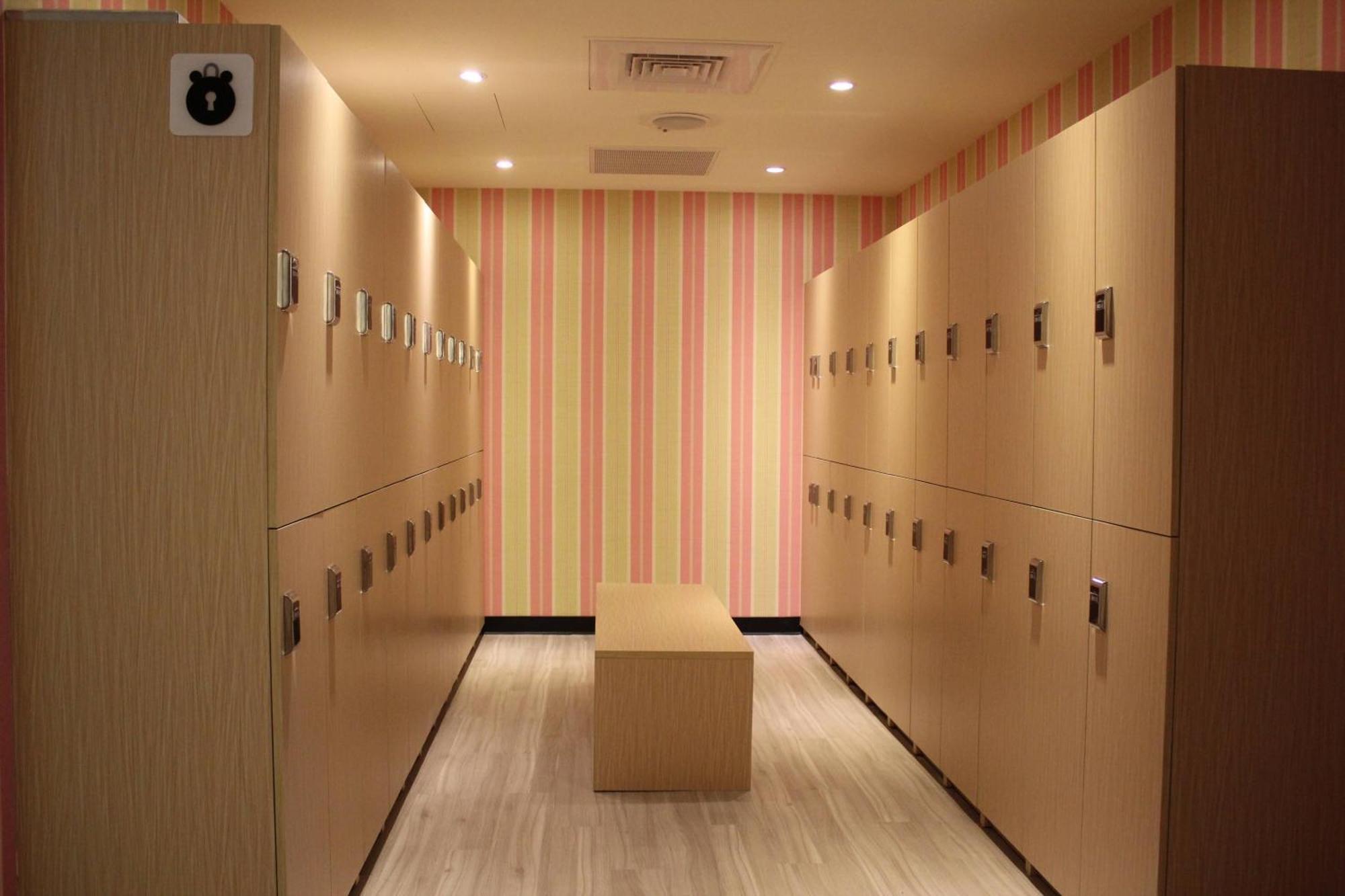 Hey Bear Capsule Hotel Taipei Exterior foto